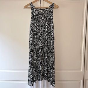 ANNE KLEIN black and white swimsuit coverup